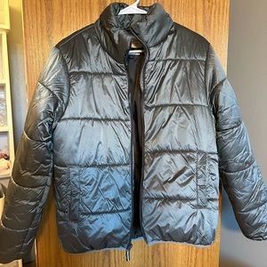 Universal Threads Puffer